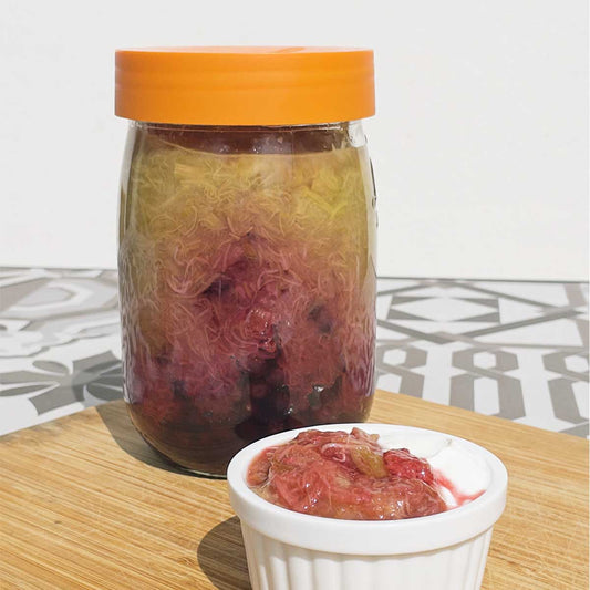 Compote de rhubarbe vitaminée aux fruits lyophilisés